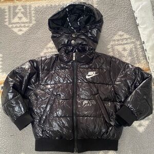 Nike Kids Shiny Black Puffer Jacket with Hood size 3T!